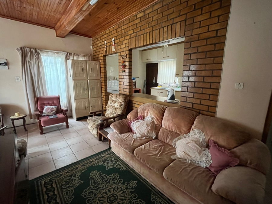 3 Bedroom Property for Sale in Aberdeen Eastern Cape